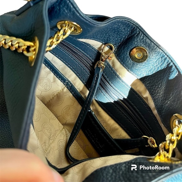 Michael Kors Jet Set Leather Shoulder Bag Navy Blue - Picture 8 of 9